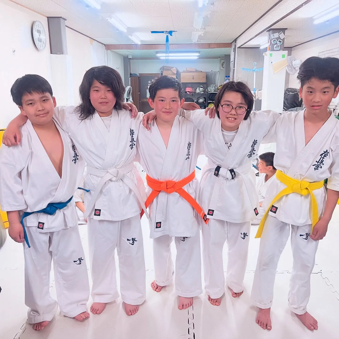 誰が最初に黒帯なるかな？