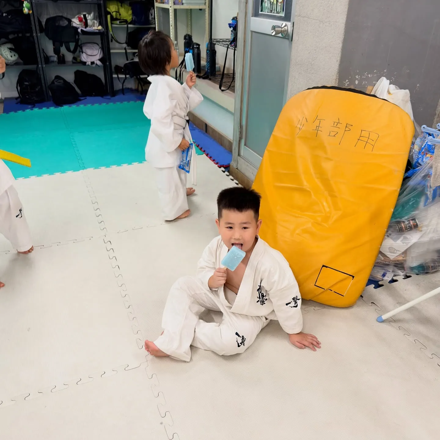 今年最後のガリガリ君だろうな。