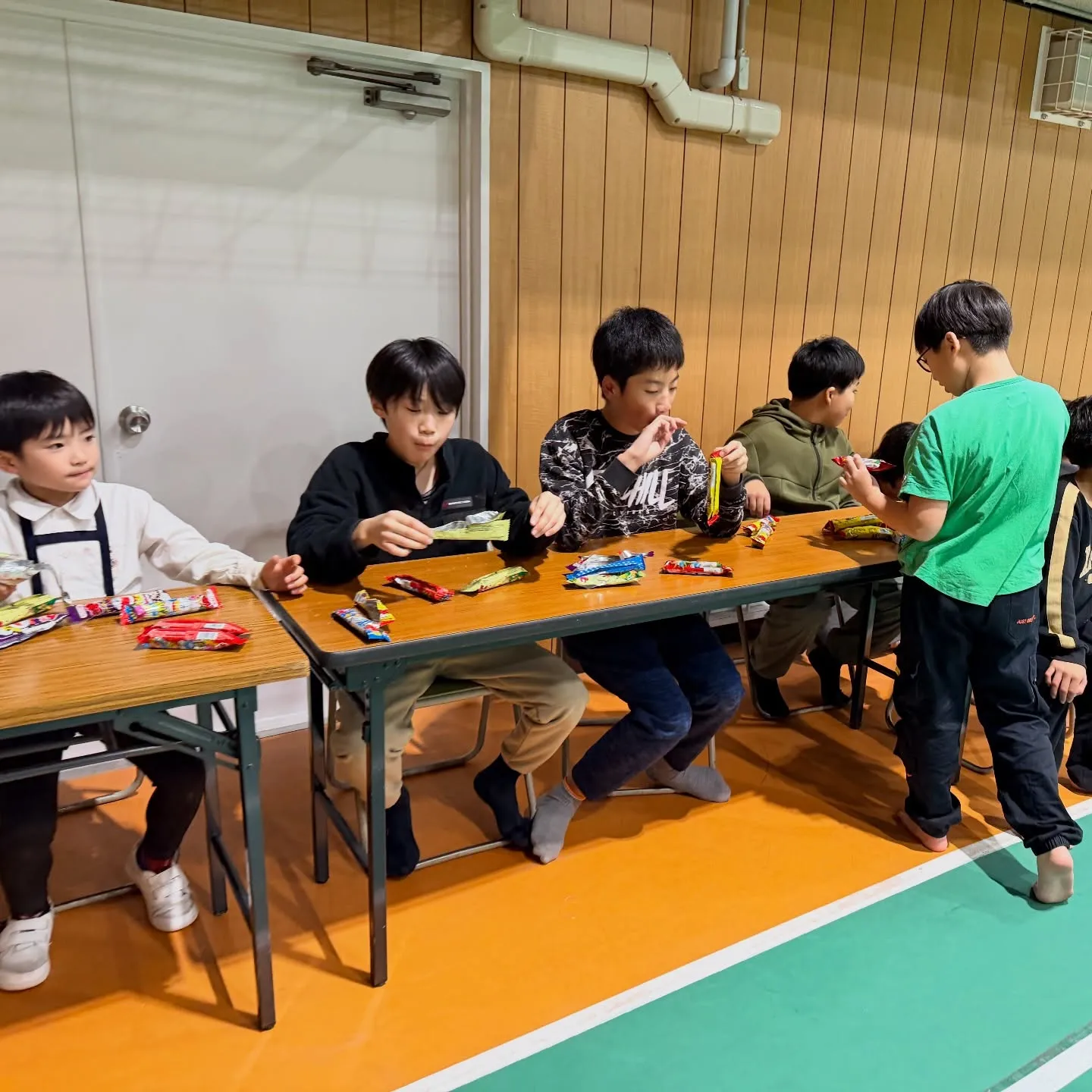 うちはクリスマス会はしませんが、ドッチボール大会はやります!