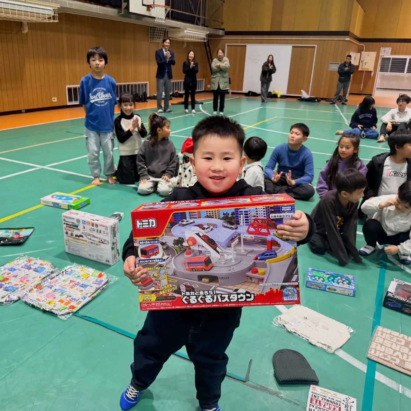 うちはクリスマス会はしませんが、ドッチボール大会はやります!