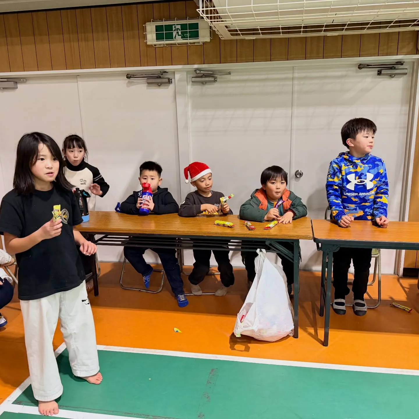 うちはクリスマス会はしませんが、ドッチボール大会はやります!