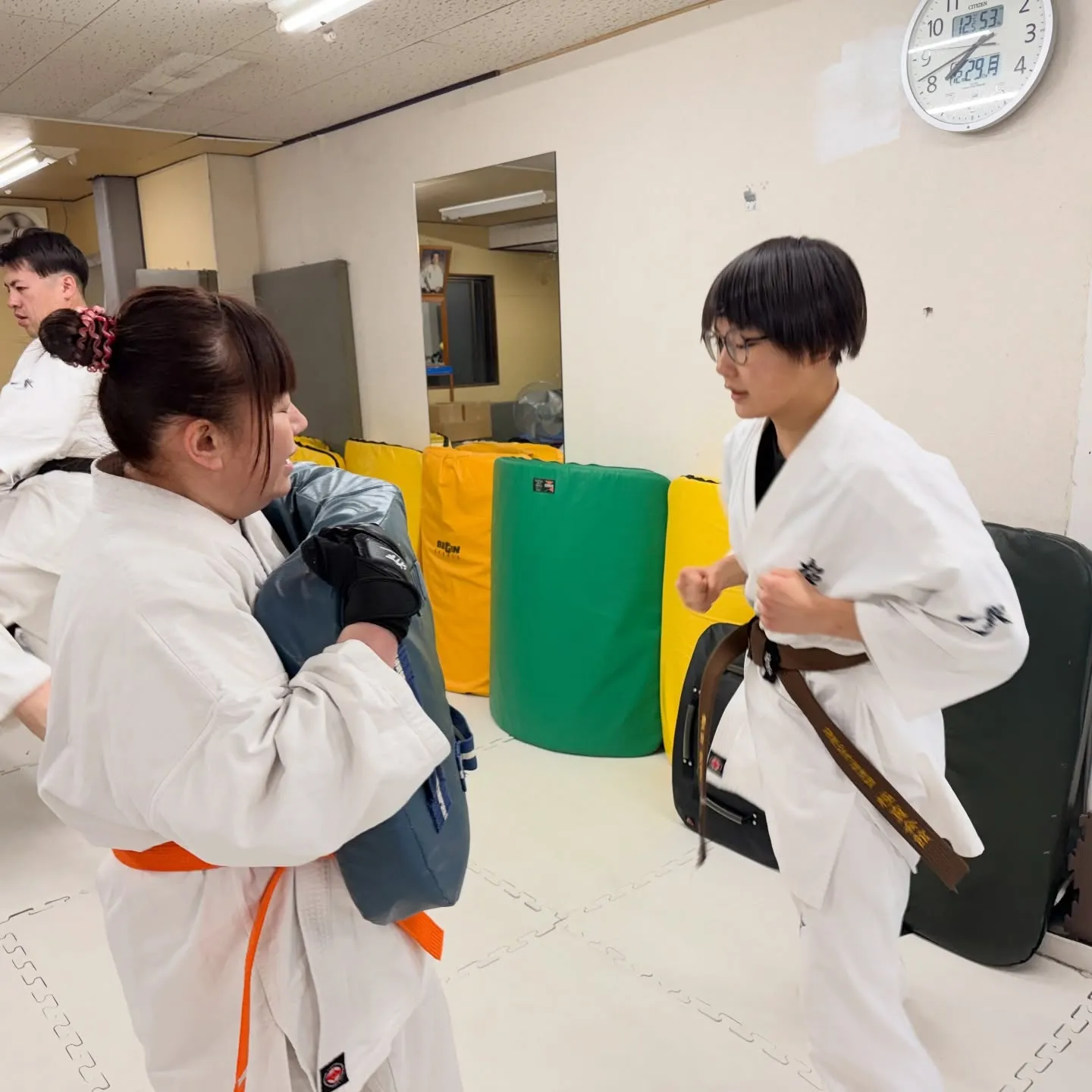 一般部！2025発ミット叩きました！