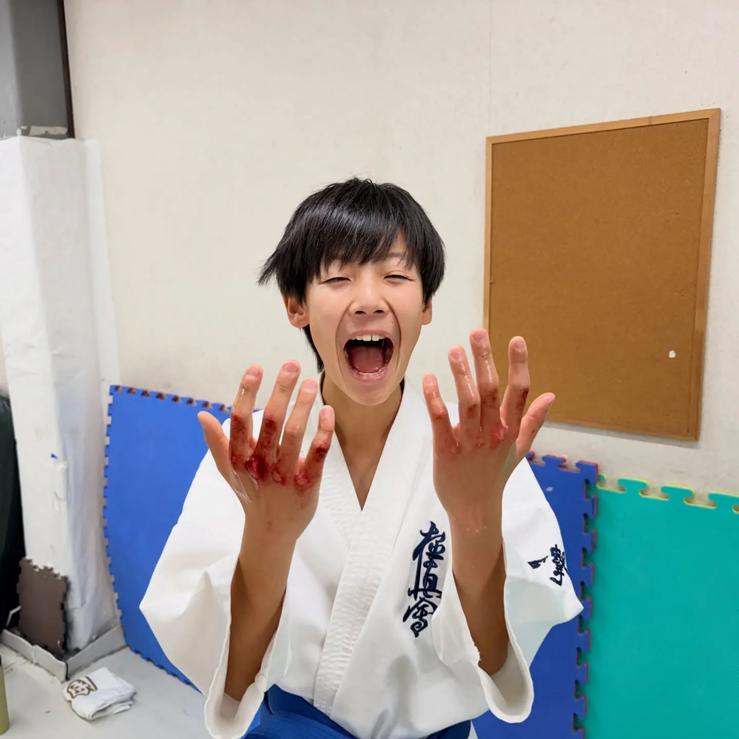 一般部！2025発ミット叩きました！