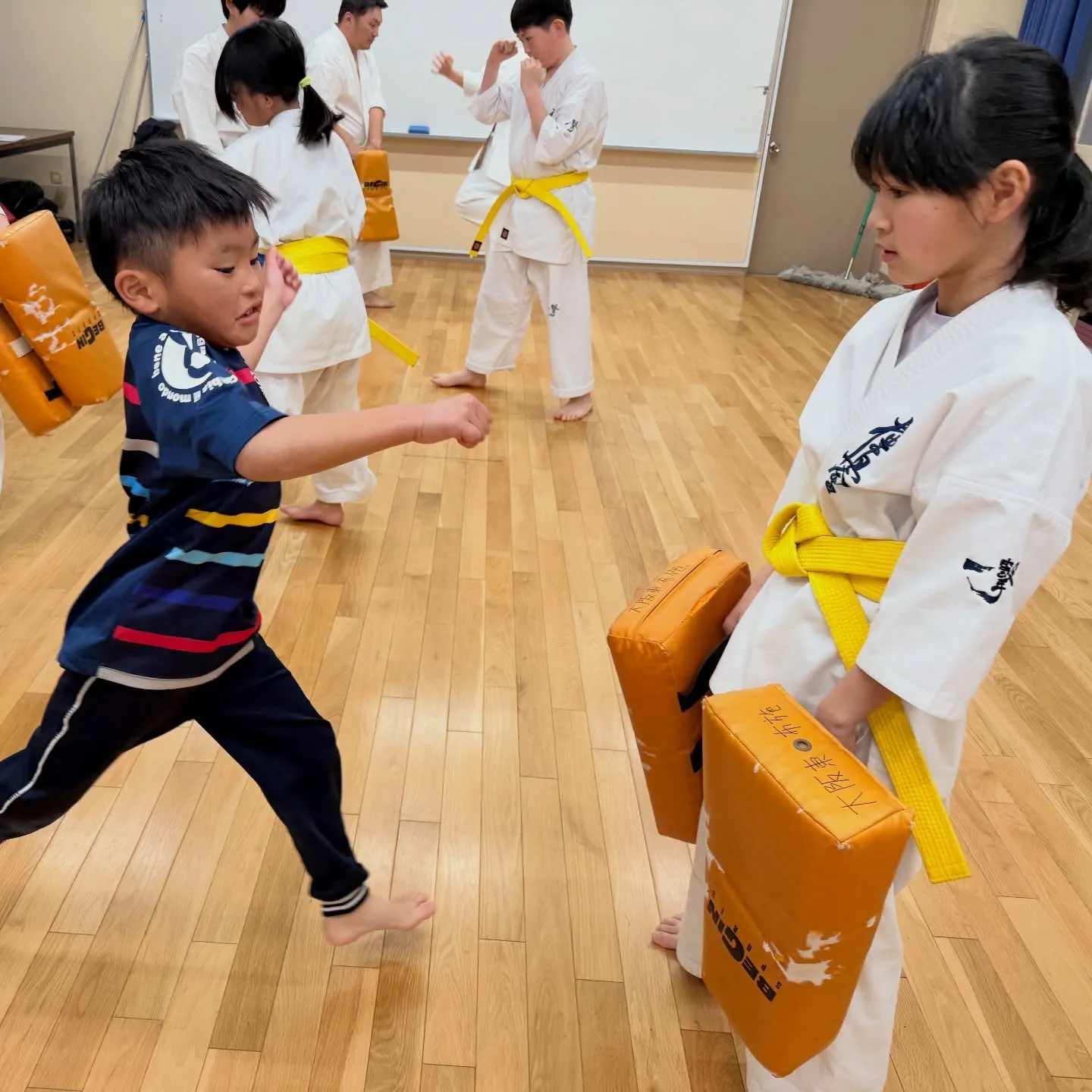 休みの日など関係なし！