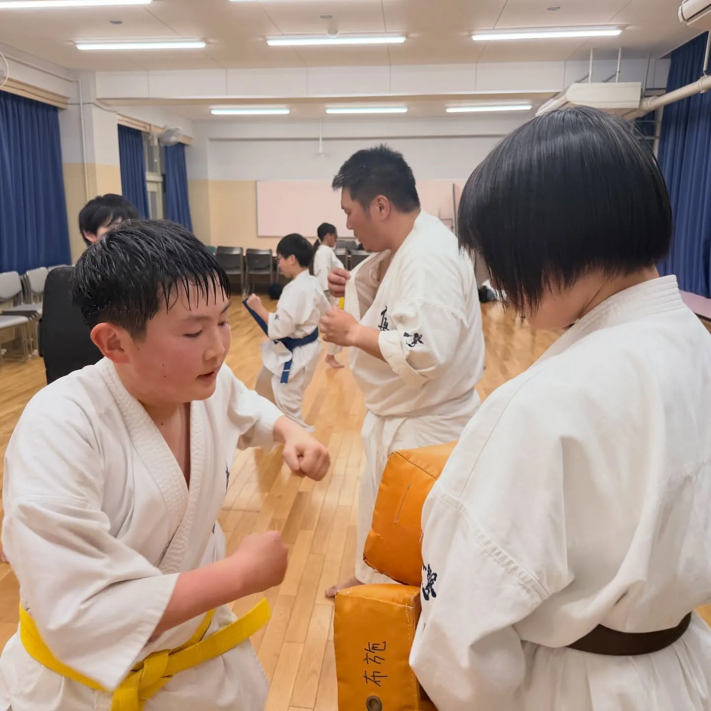 休みの日など関係なし！