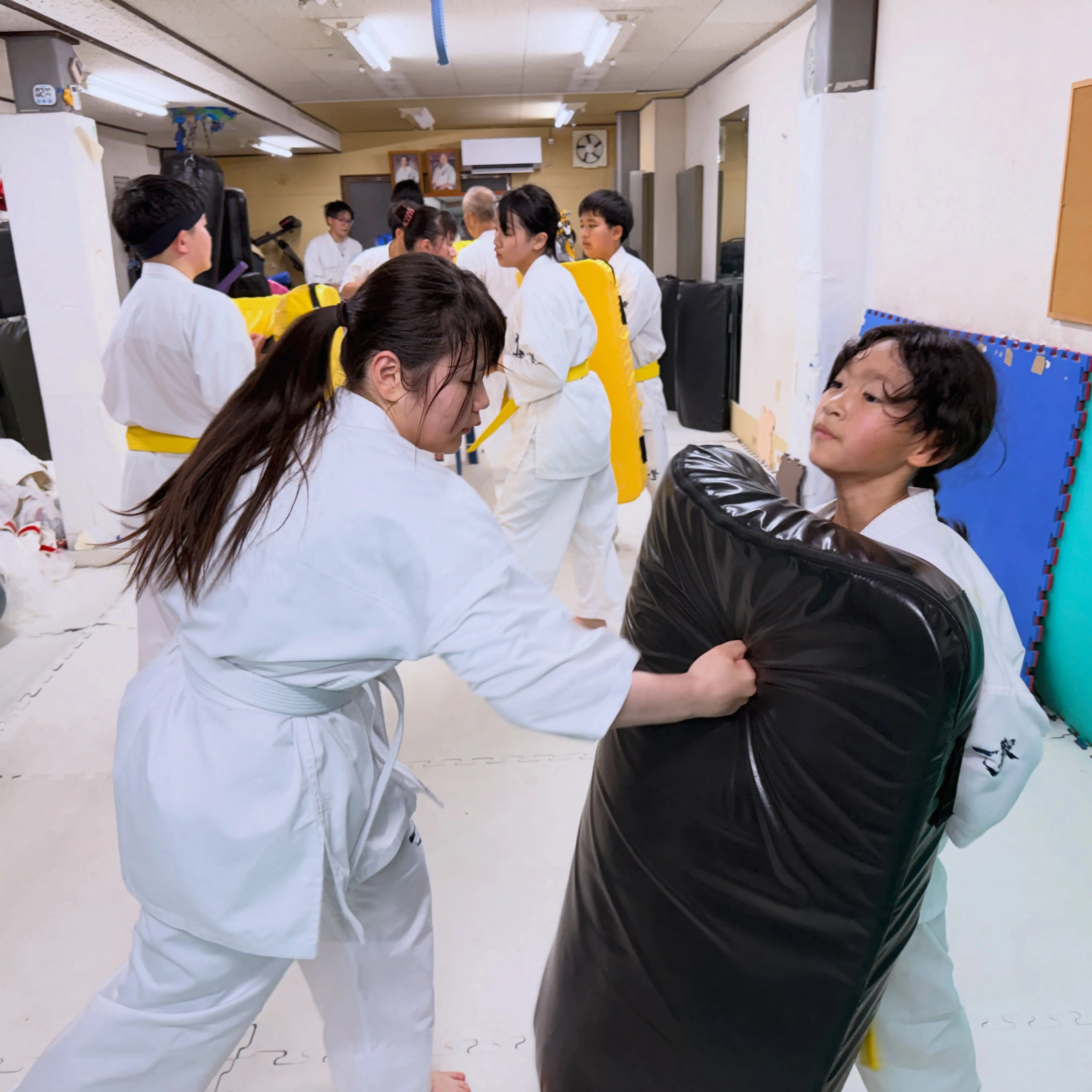 一般部！幅広い年齢の会員が稽古に励んでいます！