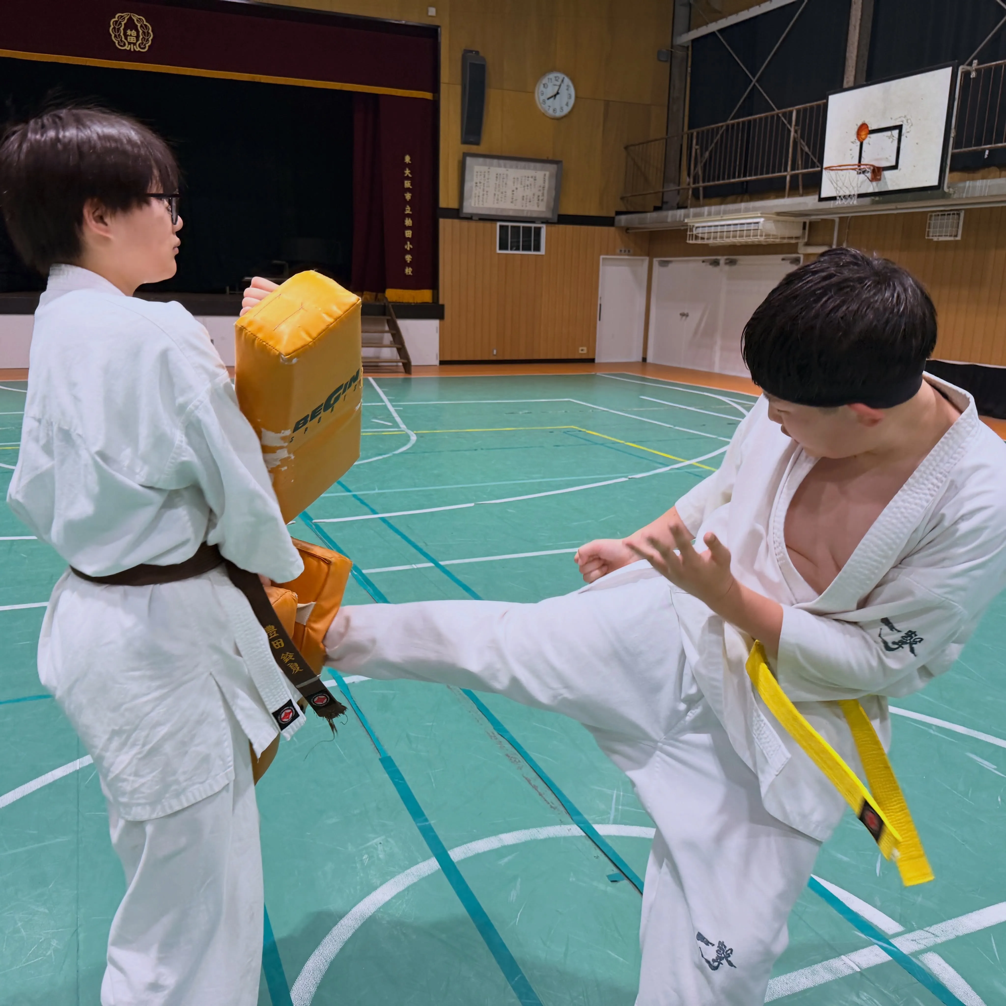 先輩と後輩競い合ってます！